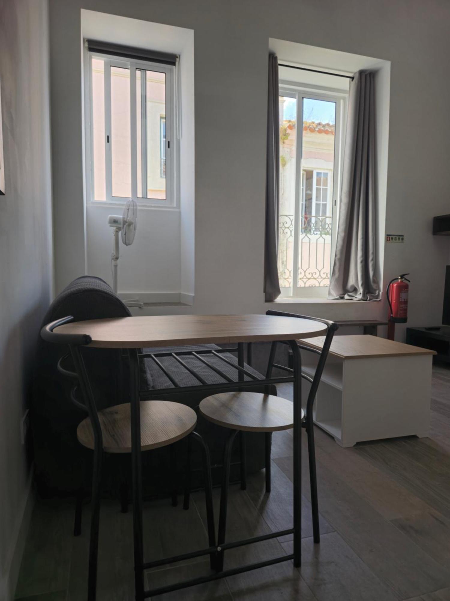 Esther Apartment Cozy Vacay Suite Setúbal Extérieur photo